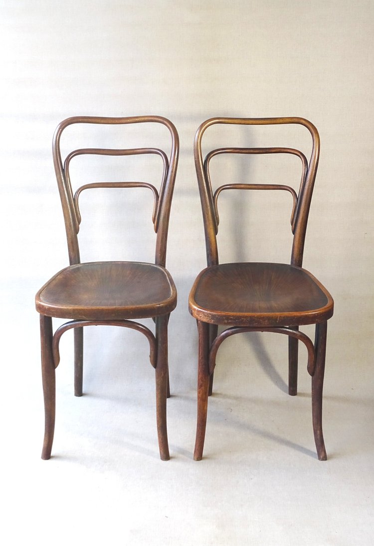 Deux chaises Bistro KOHN n°48 a de 1905 Sécession, no Thonet