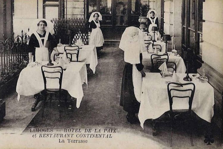 Deux chaises Bistro KOHN n°48 a de 1905 Sécession, no Thonet