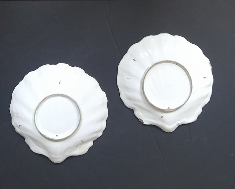 Pair of scallop shell dishes 18th century