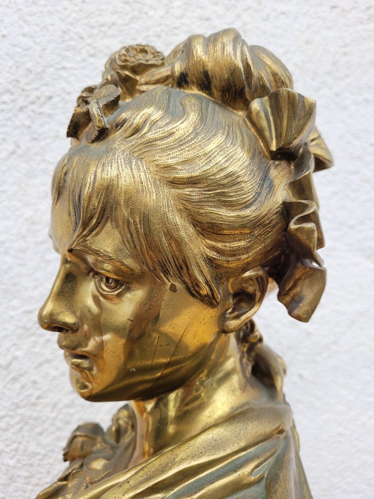 A Carrier, Buste De Femme En Bronze, Signé, XIXème Siècle