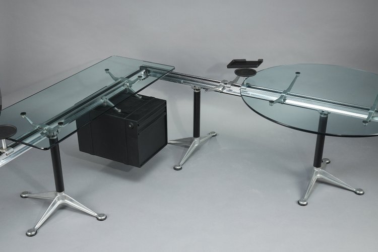 IMPORTANT DESK BY BRUCE BURDICK (1933-2021) FOR HERMAN MILLER EDITEUR