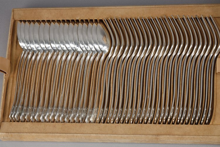 FLATWARE SILVER IN AN OAK CASE BY ALFONSE DEBAIN GOLDSMITH IN PARIS