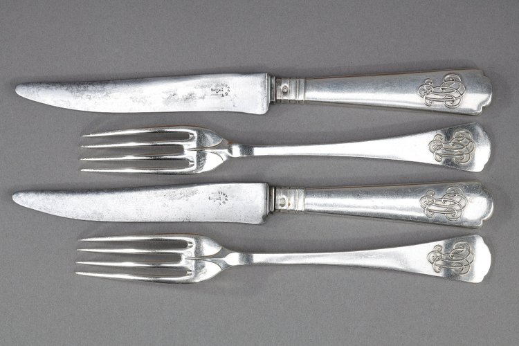 FLATWARE SILVER IN AN OAK CASE BY ALFONSE DEBAIN GOLDSMITH IN PARIS