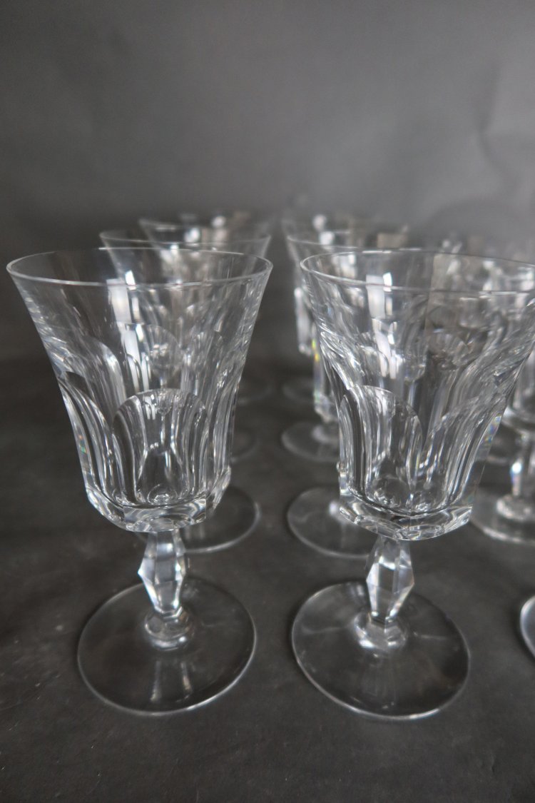 Service de verres en cristal de Baccarat modèle Polignac