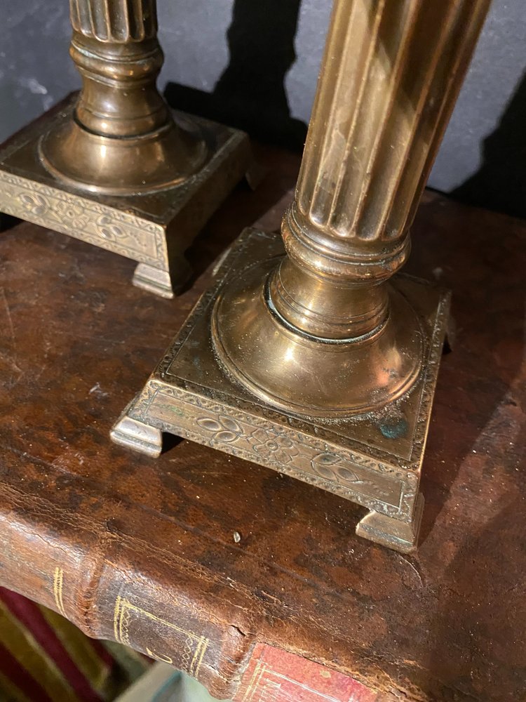  Very nice Pair of Corinthian column candlesticks in late 18th century bronze in the Louis XVI style