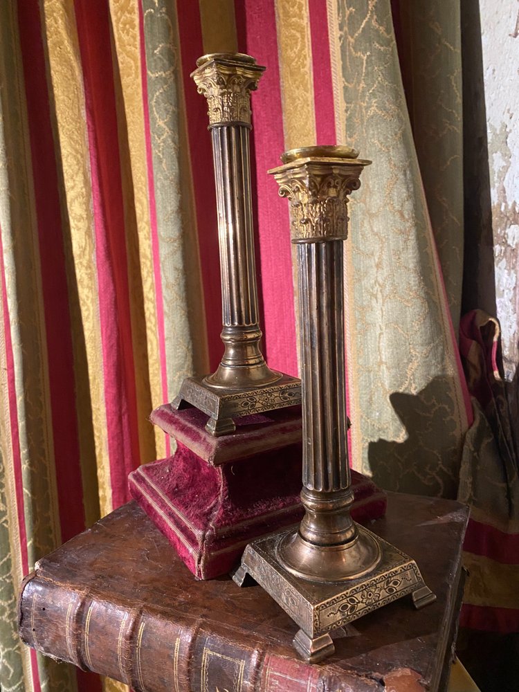  Very nice Pair of Corinthian column candlesticks in late 18th century bronze in the Louis XVI style