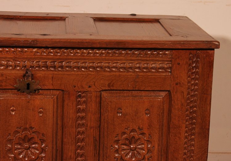 Renaissance Oak Chest - 17th Century