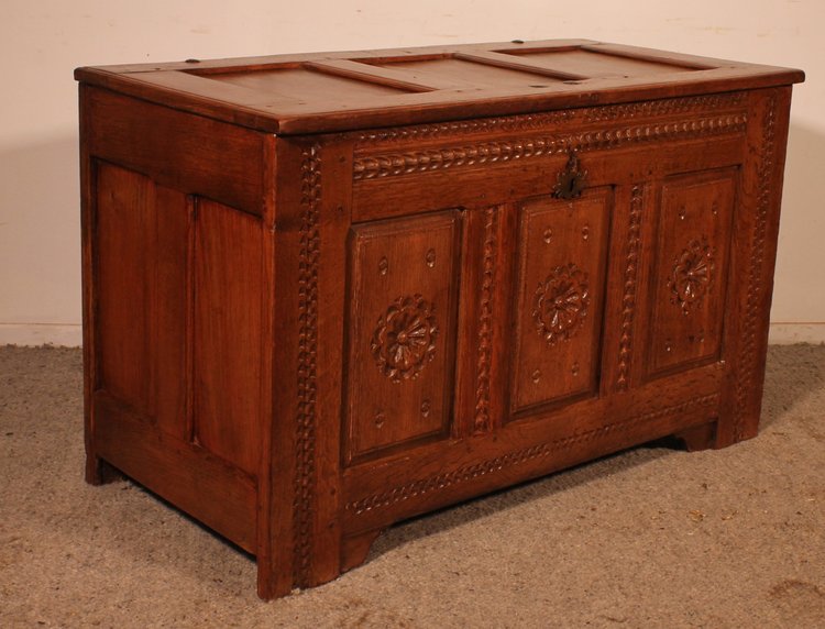 Renaissance Oak Chest - 17th Century