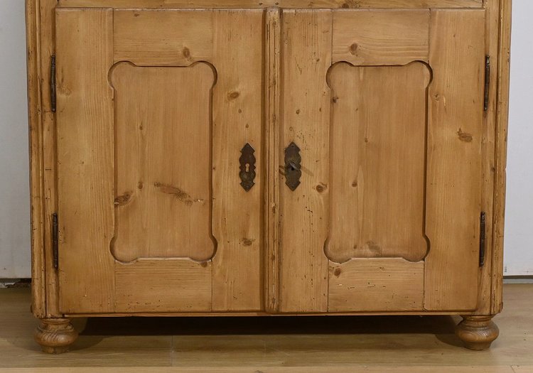 Credenza in pino - Inizio XX secolo