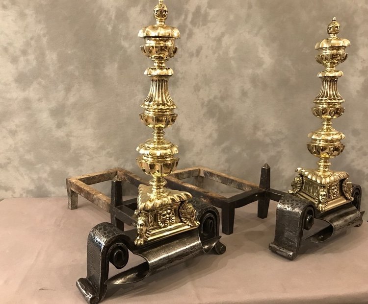 Important bronze and iron andirons from the 17th century