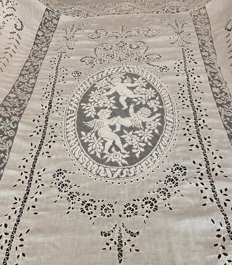 Embroidered Linen Bedcover or Tablecloth With Puttis And Rinceaux Decor 19th century