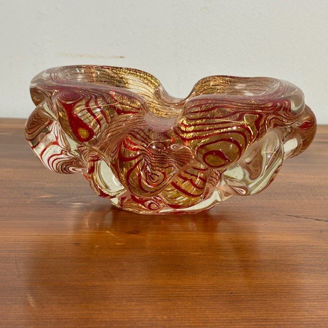 Antike Murano-Glas Aschenbecher Blase Herzstück 1930er Barovier .  Rot und Gold . Größe 20 cm