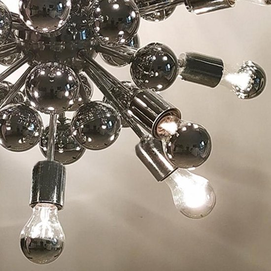 1970 Incredibile lampadario Sputnik di Goffredo Reggiani in cromo. Fatto in Italia