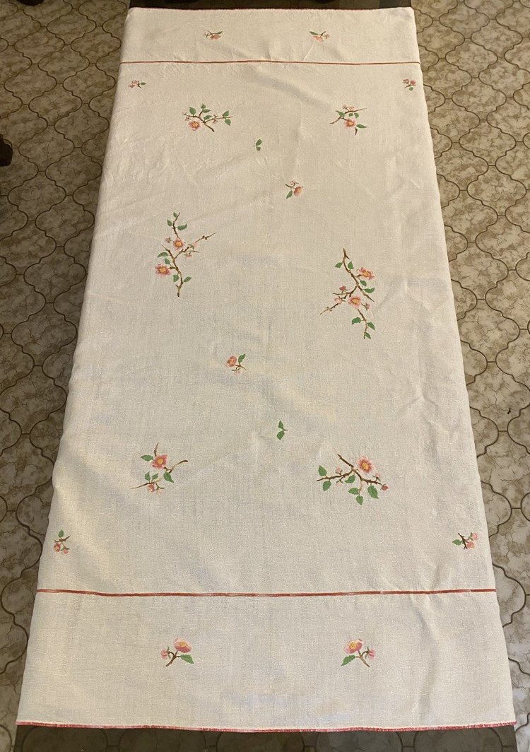 Linen Tablecloth Embroidered with Flower Decor XIX