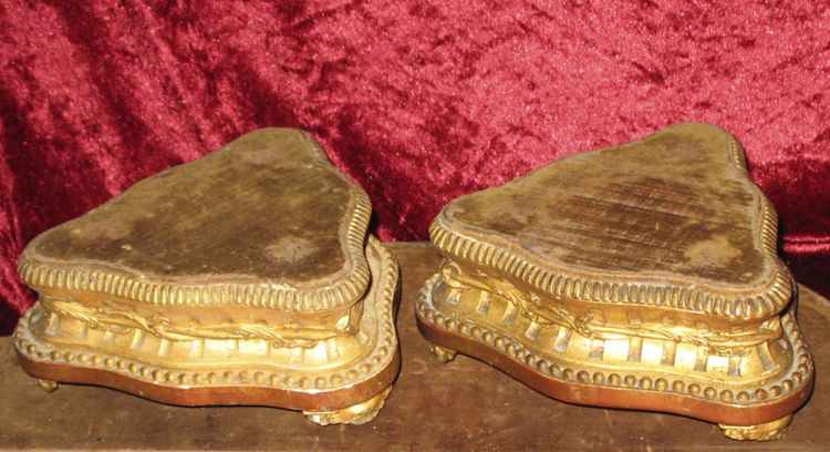 Pair of 18th century gilded wood display bases for candelabras, bronzes, vases...