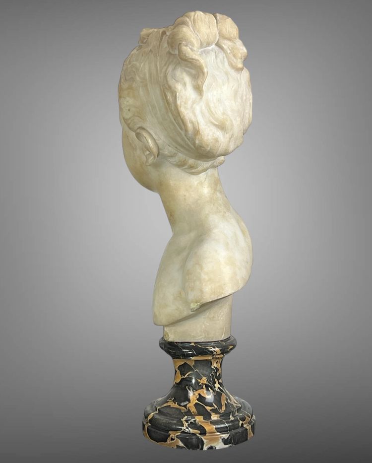 19th CENTURY MARBLE BUST OF LOUISE BRONGNIART AFTER HOUDON (1741-1828)