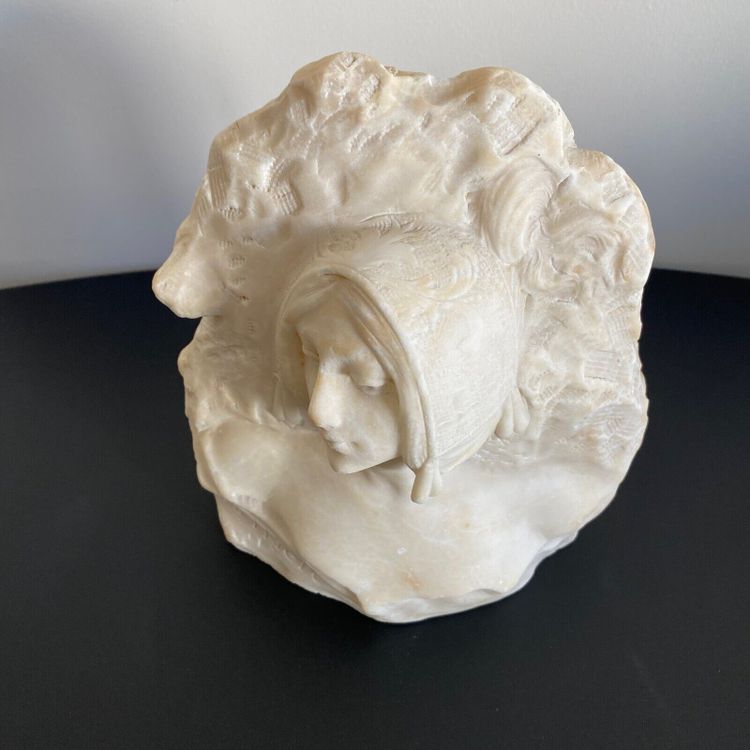 Marble sculpture of La Vallière 20th century by J. Morrini