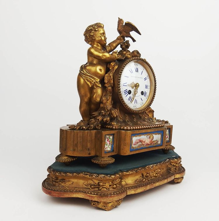 Louis XVI bronze clock