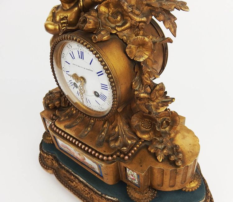 Louis XVI bronze clock