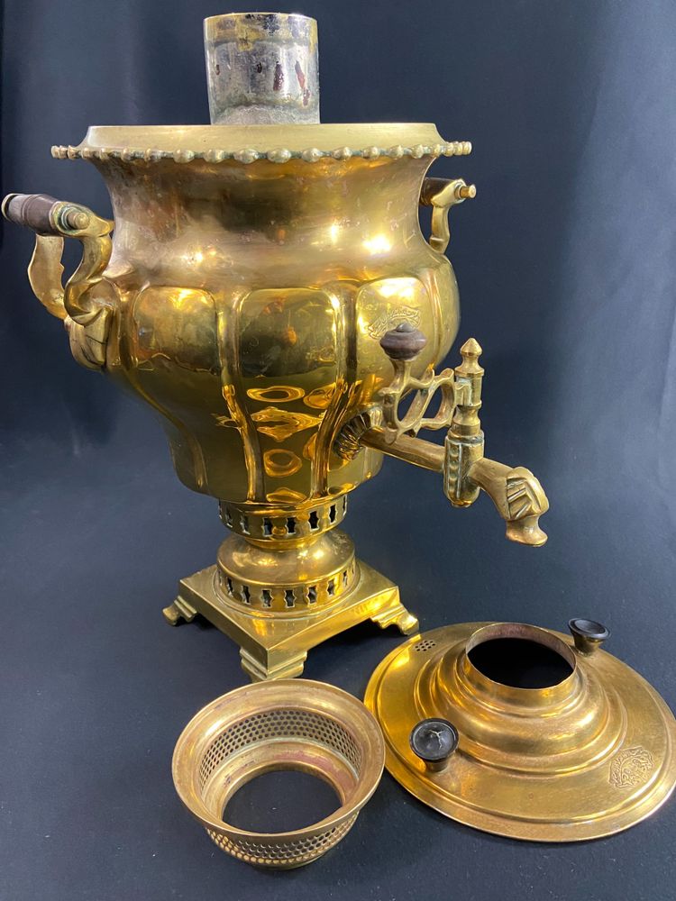 Grand samovar en bronze Moyen-Orient Asie Centrale