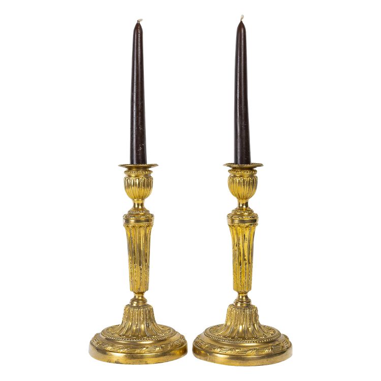 Paire de flambeaux en bronze ciselé et doré époque Louis XVI vers 1780