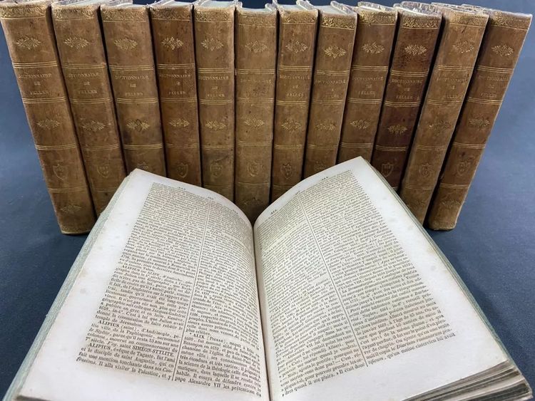 Biographie universelle ou dictionnaire historique by F-X de FELLER 13 vols. 1842