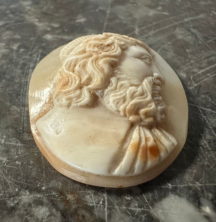 Antique shell cameo