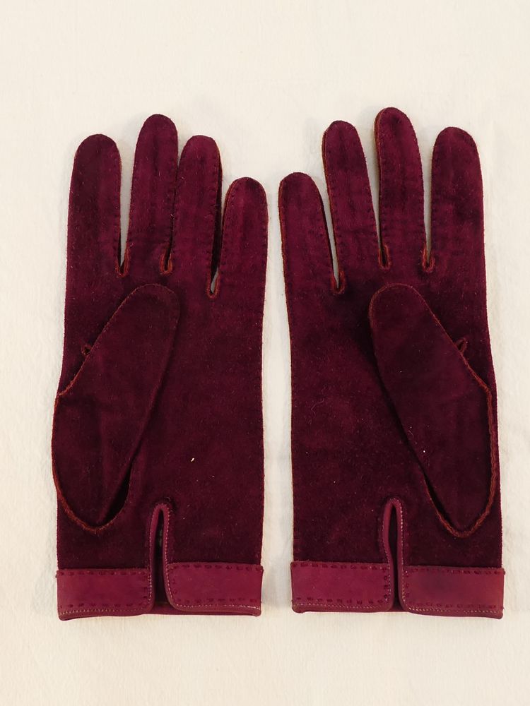 Paire de gants HERMES PARIS made in france en velour