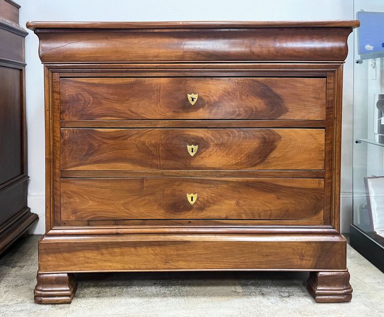 LOUIS PHILIPPE WALNUT COMMODE