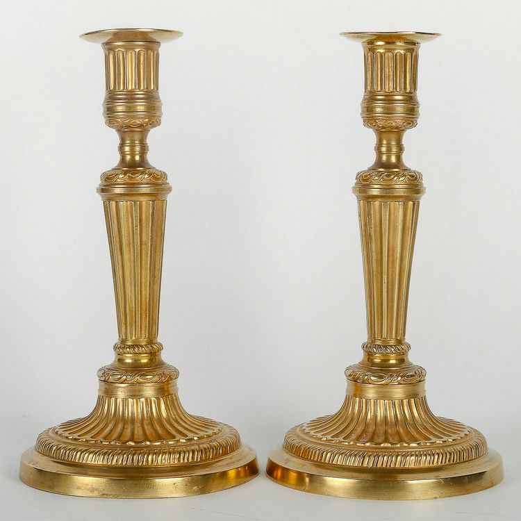 Pair of French Louis XVI period fluted gilt-bronze candlesticks mounted as table lamps circa 1780