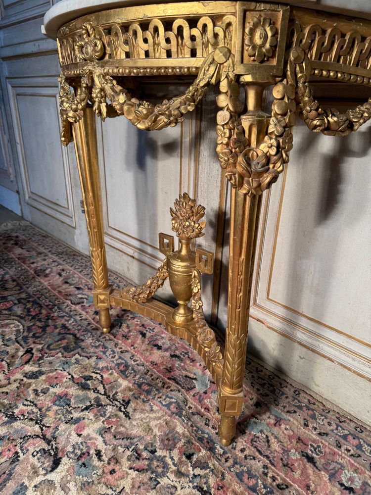 Louis XVI period gilded wood half moon console 18 eme