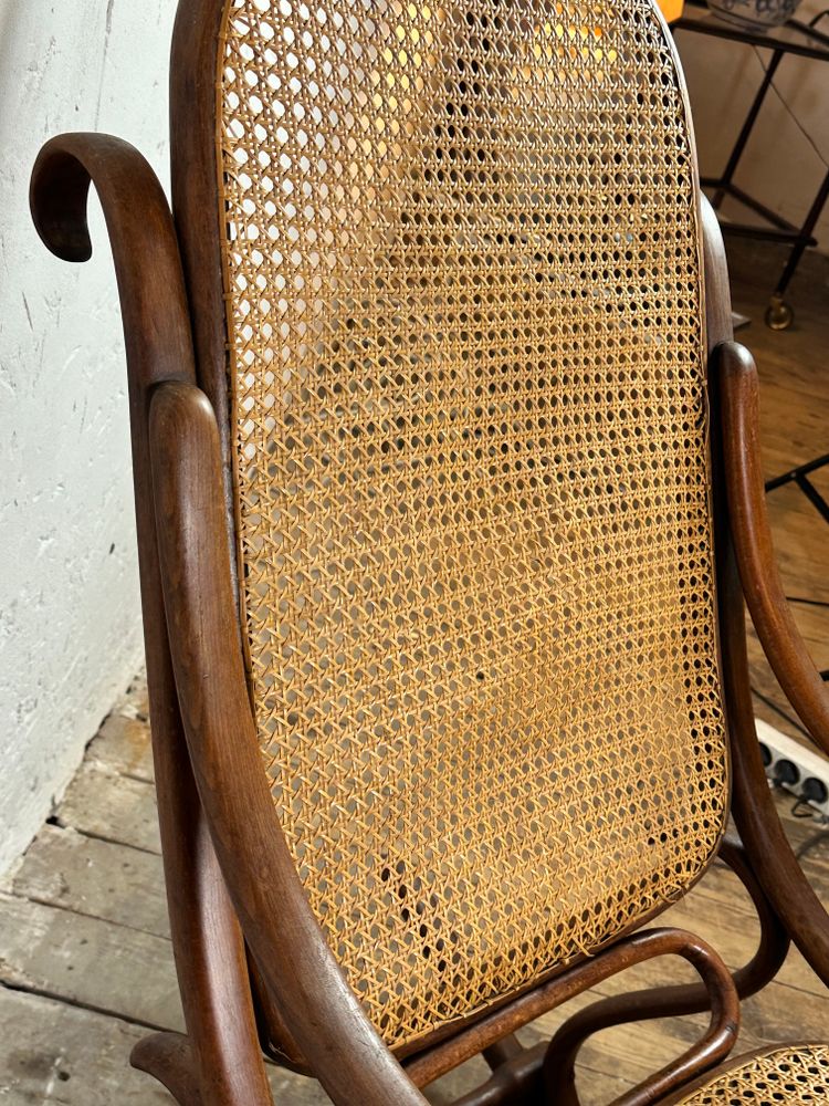 Thonet rocking chair in bentwood and cane 1900s