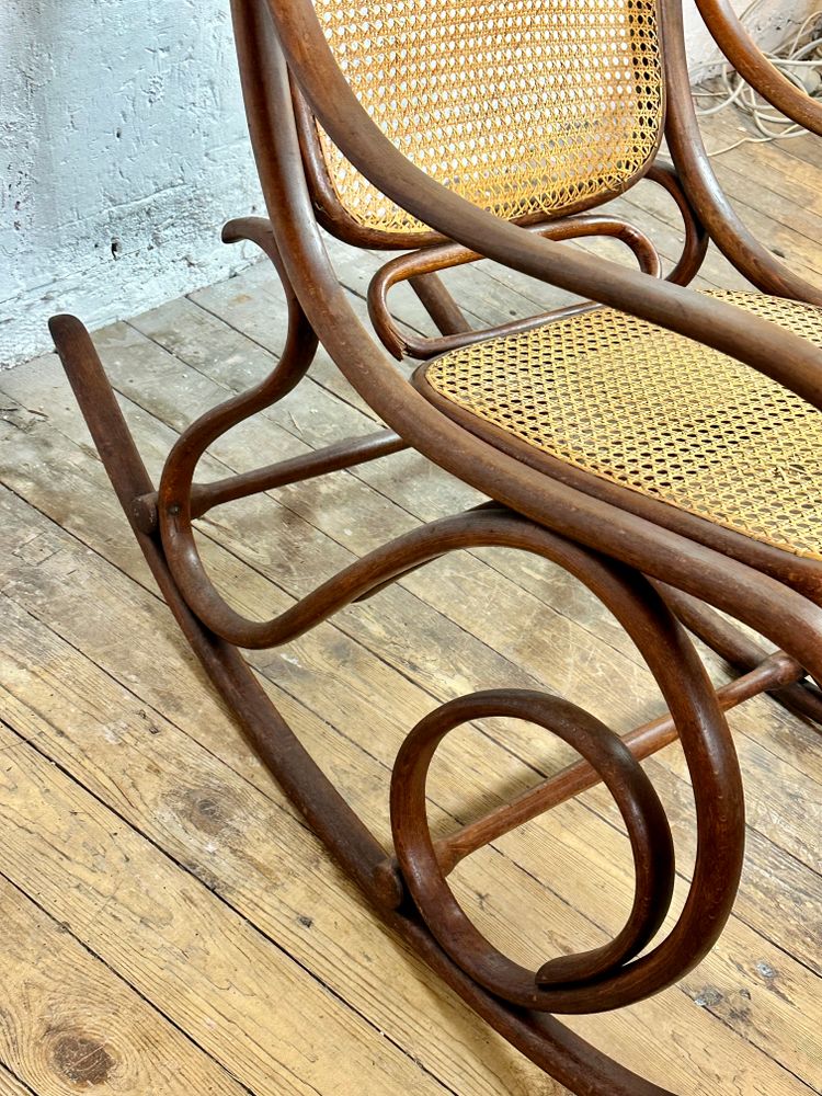 Thonet rocking chair in bentwood and cane 1900s