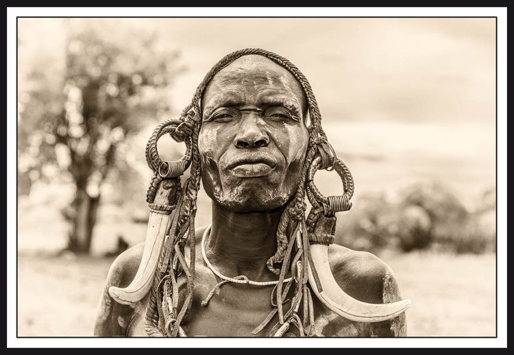 HEADDRESS - Mursi culture, Ethiopia - First half of the 20th century