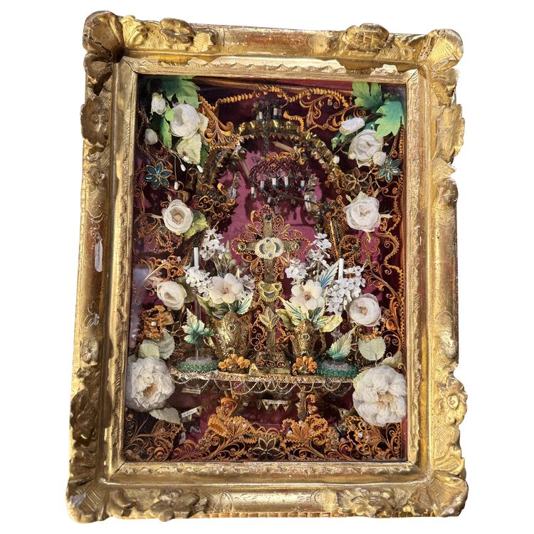 Reliquary Paperolles with 12 Relics – 19th Century