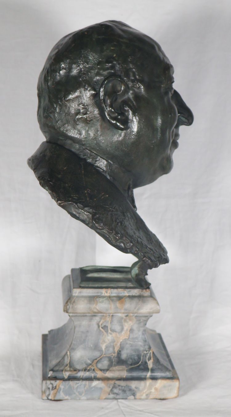 Bronze bust of a man signed by the founder Alexis Rudier