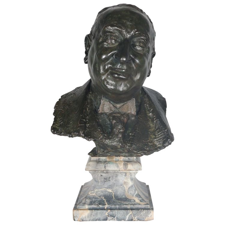 Bronze bust of a man signed by the founder Alexis Rudier