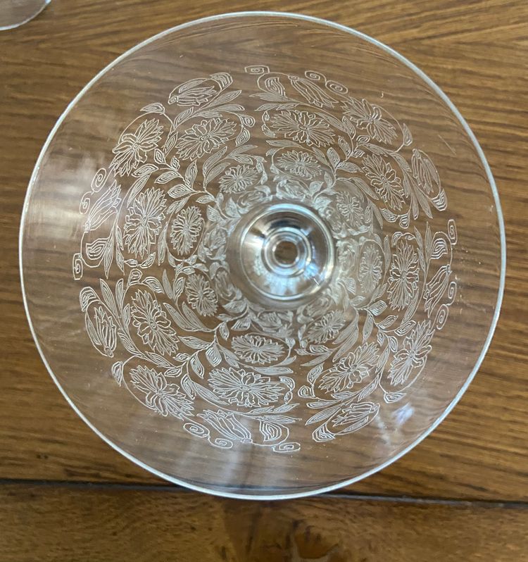 Engraved crystal service