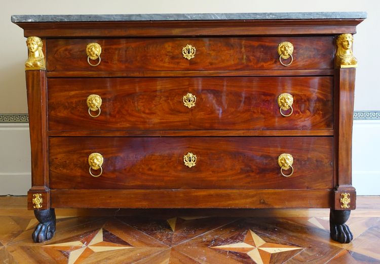 Commode d'époque Consulat en acajou bronze doré au mercure serrure trèfle & marbre bleu Turquin