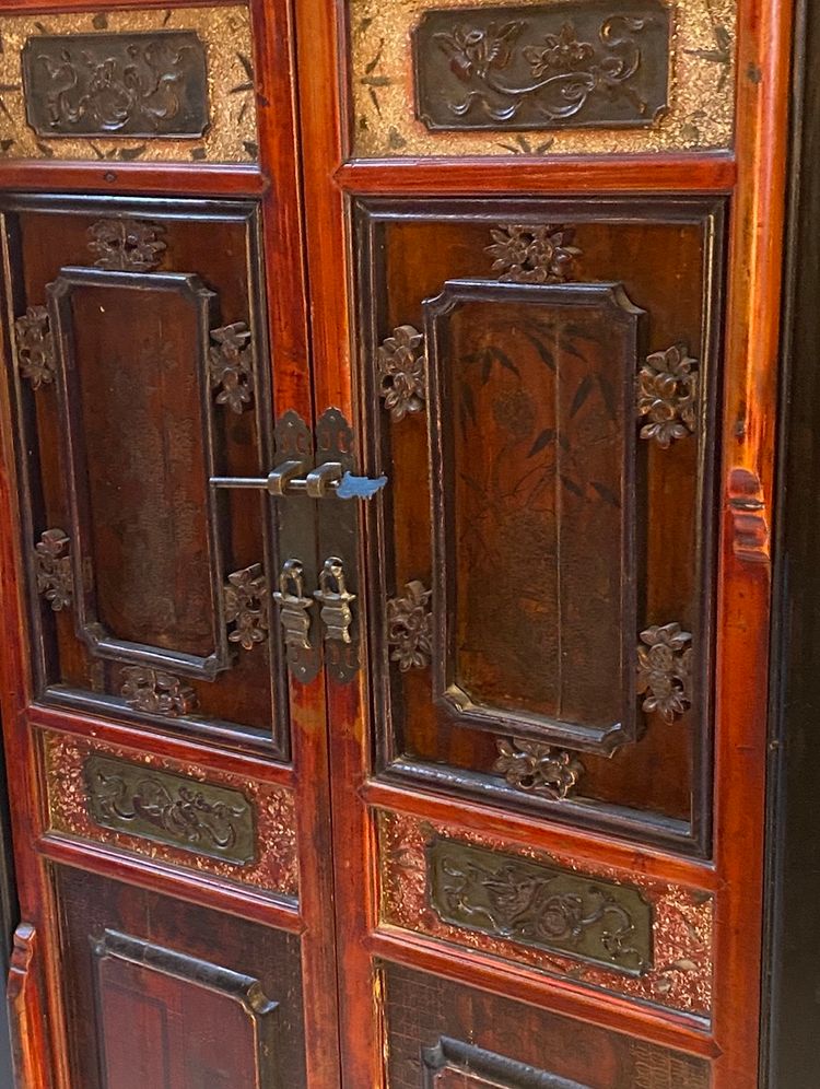 Small 19th-century carved Chinese armoire