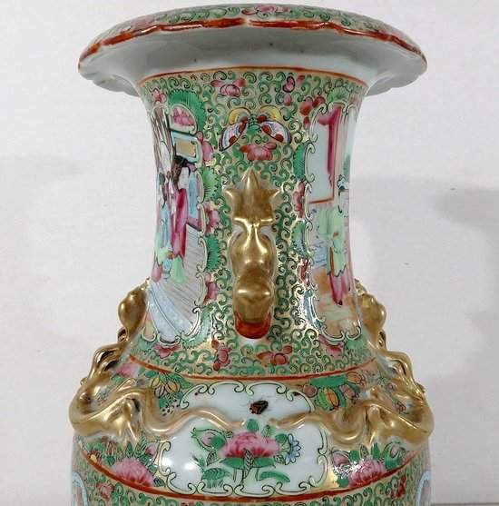  Canton porcelain vase on wooden base, China - 19th century