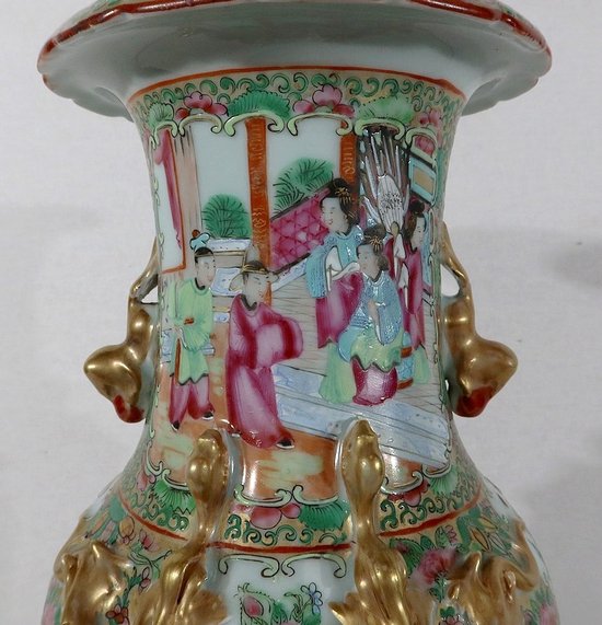  Canton porcelain vase on wooden base, China - 19th century