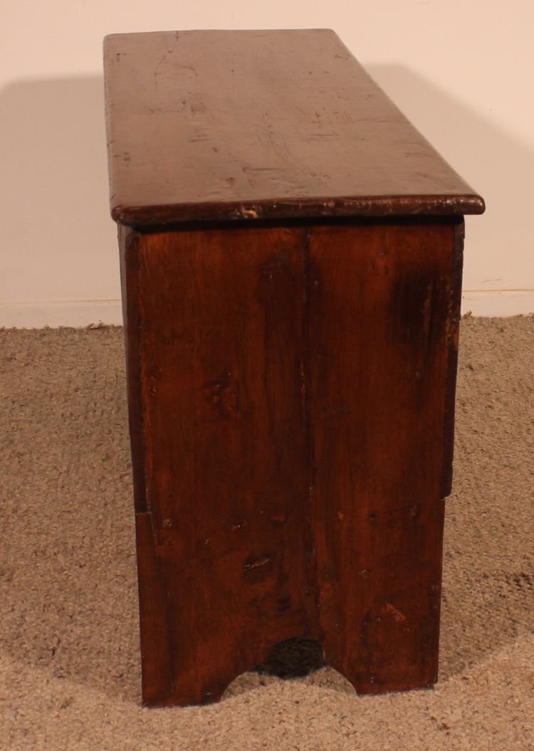 Oak Sabre Chest Or Plank Coffer Circa 1600