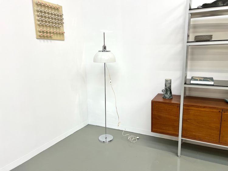 faro' floor lamp by Harvey Guzzini