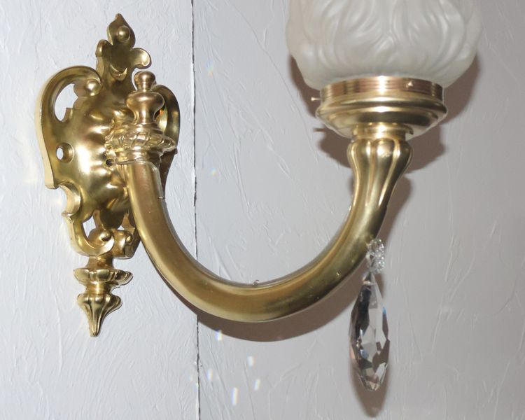 Large gilded bronze wall light from the Napoleon III period