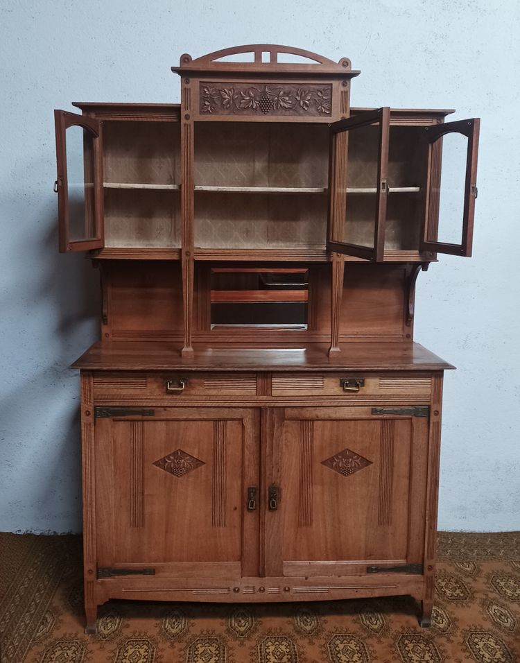 Art Nouveau Art Deco blond walnut sideboard