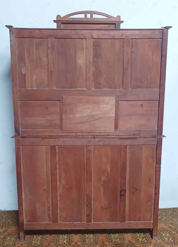 Art Nouveau Art Deco blond walnut sideboard