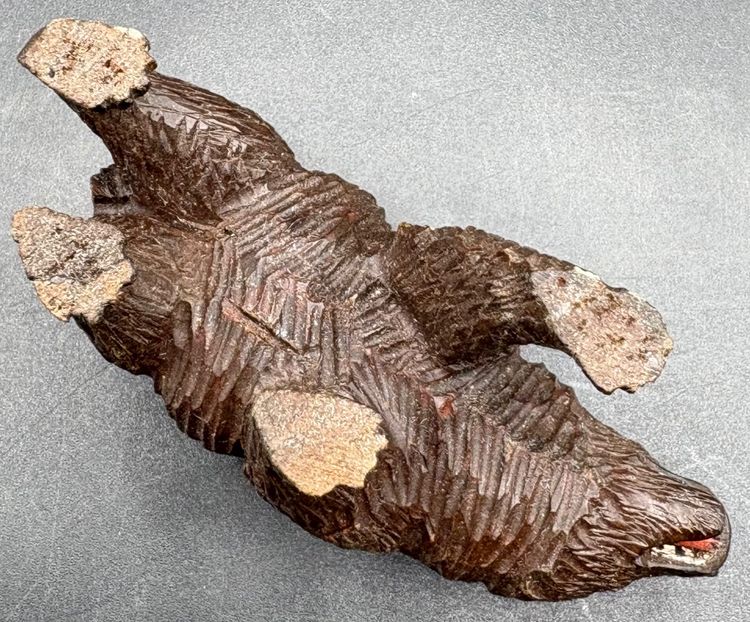 CARVED WOODEN BEAR