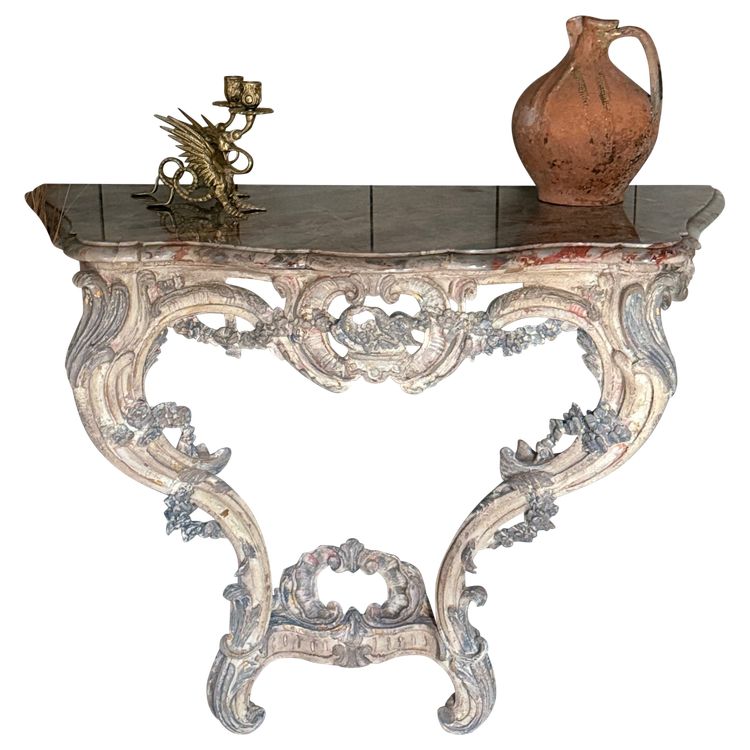 Louis XV console from the 19th century with very nice original marble patina