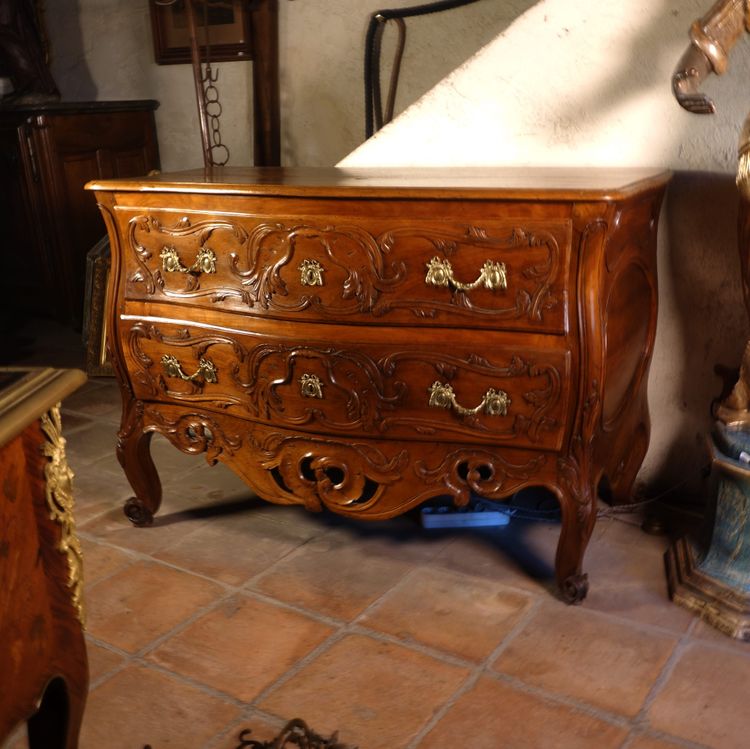 Nîmes chest of drawers with curved uprights